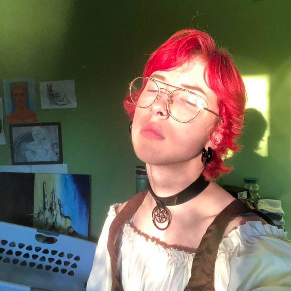 Meet your Posher, Cherry - Picture 1 of 1